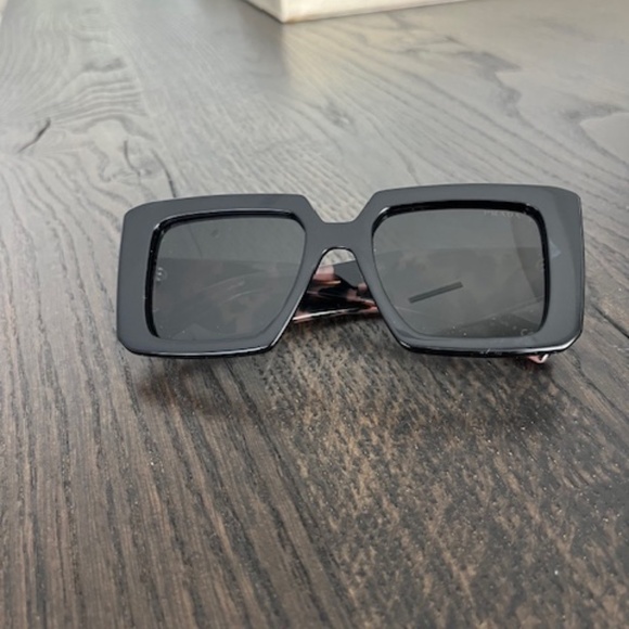 Prada PR 23YS Square Oversized Sunglasses Black Pink Yellow Tortoise w/ Box - Picture 3 of 11